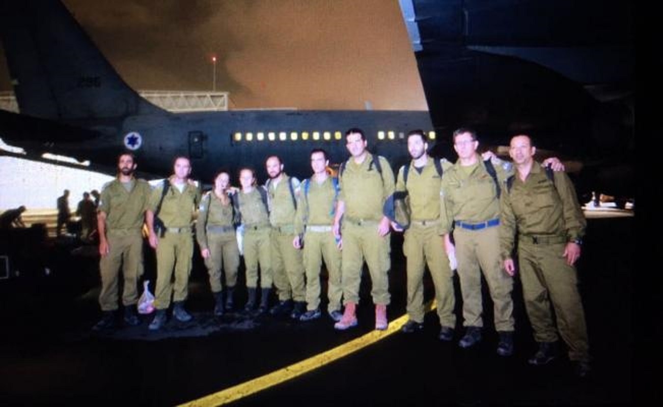 Rescatistas israelíes en la CDMX piden "abrir las puertas del cielo"