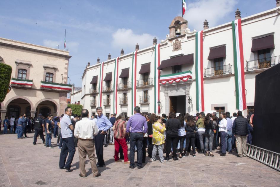 Más de 400 mil participan en el simulacro