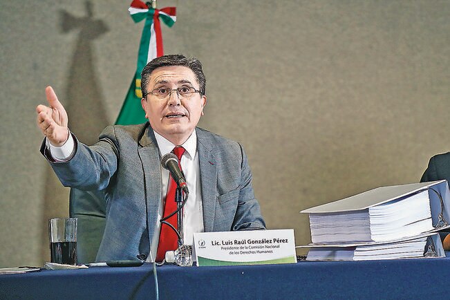 Acuerdan reparación de daño para periodista