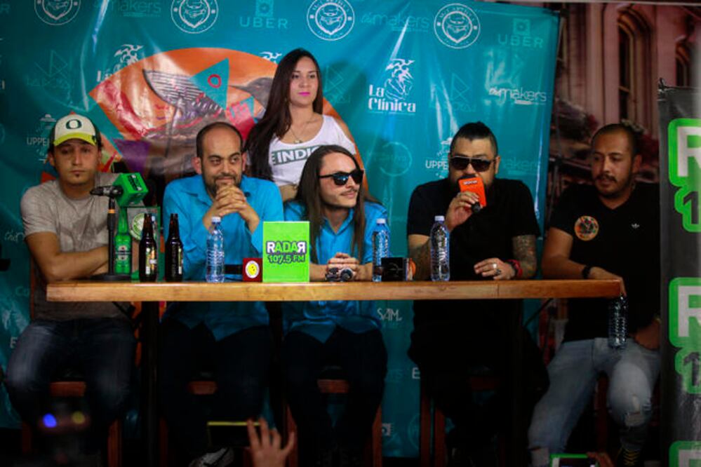 Rueda de prensa en la que se contó con la presencia de Dr. Shenka y Misael, así como Marco y Pablo de Agripación Cariño. / FOTO: ESPECIAL