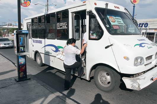 Ponen condición para subir el pasaje