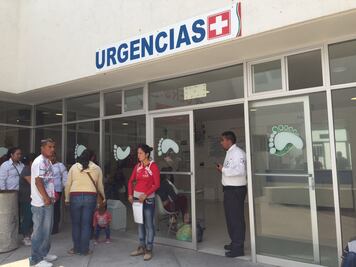 Fallecen dos personas en accidente en Cadereyta