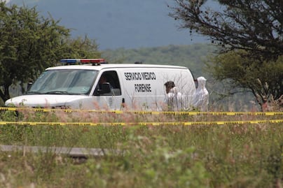 Hallan cuerpo embolsado en la carretera Los Cues-Galindo