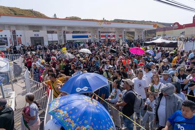 Fieles a San Judas caminan a La Noria