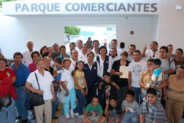 Vecinos logran la construcción de un parque