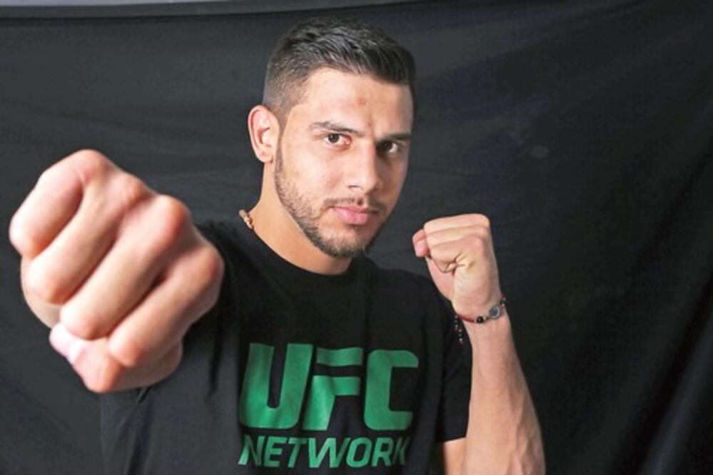 Yair, a imponerse ante su público