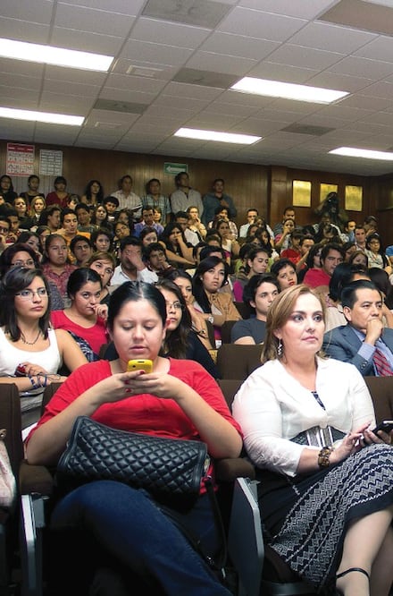 Presentan libro de investigación financiera