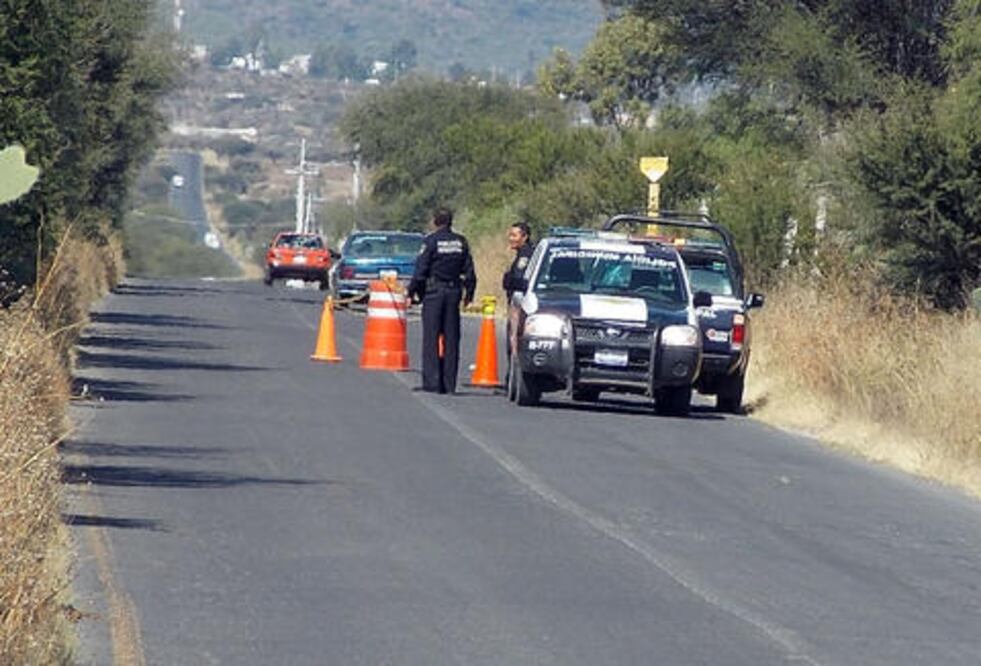 Falta de internet afecta uso de tabletas en policía de la sierra