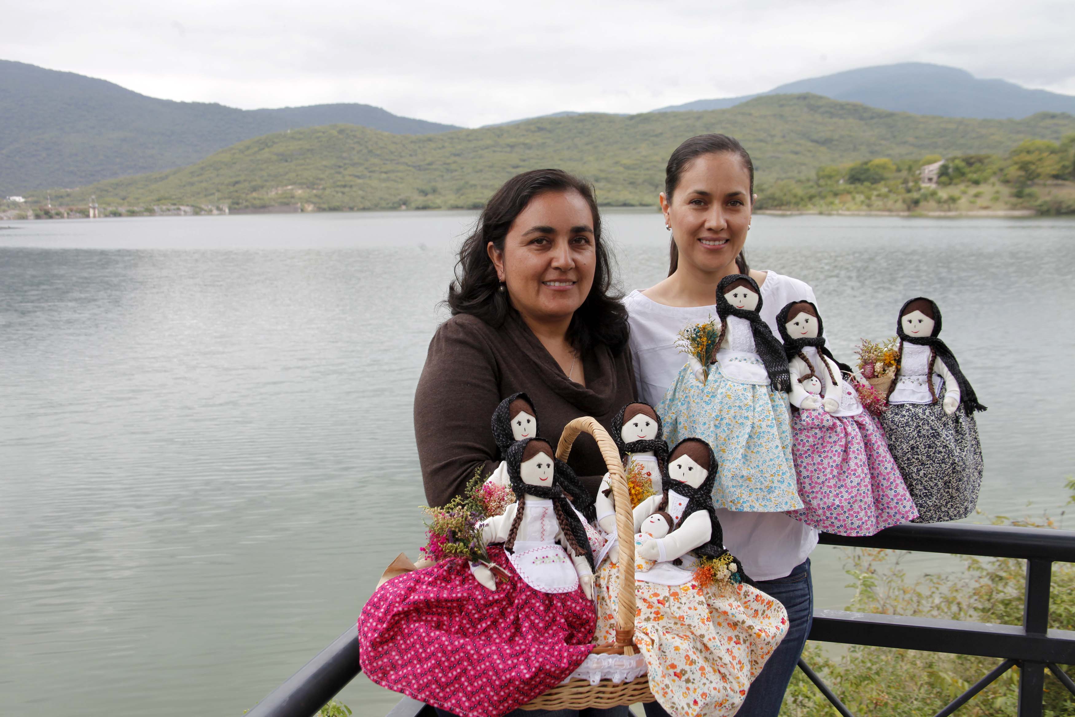 Muñeca Meráki enaltece a la mujer serrana