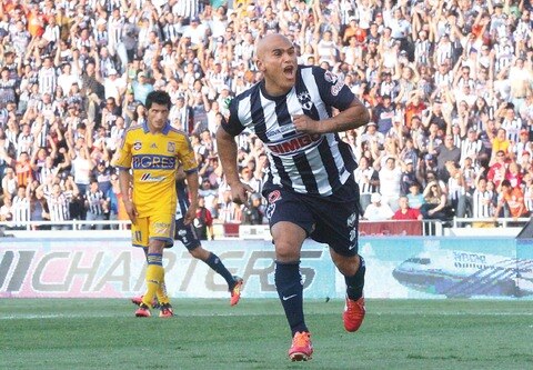 Intenso clásico regio en La Sultana