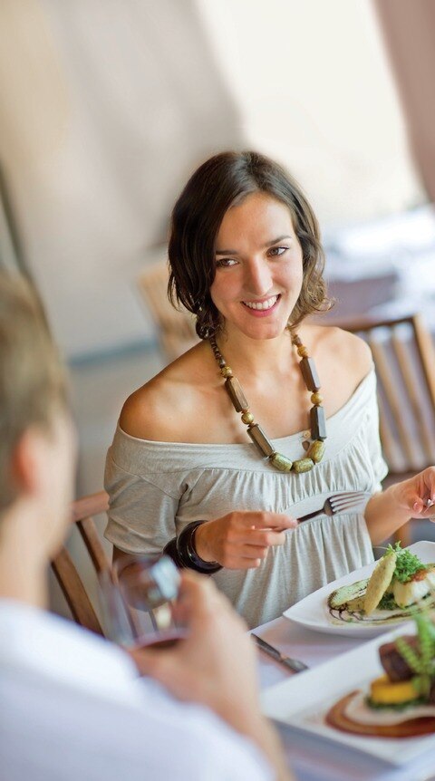 Cómo comer sin hacer el 'oso'