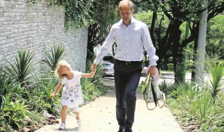 Buscan que papá se una a la crianza