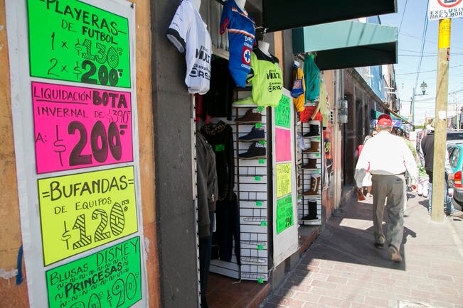 Operan en SJR 1,500 comercios sin licencias
