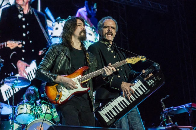 Caifanes canta por la conciencia social