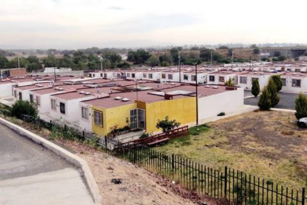 Buscan abatir rezago en vivienda