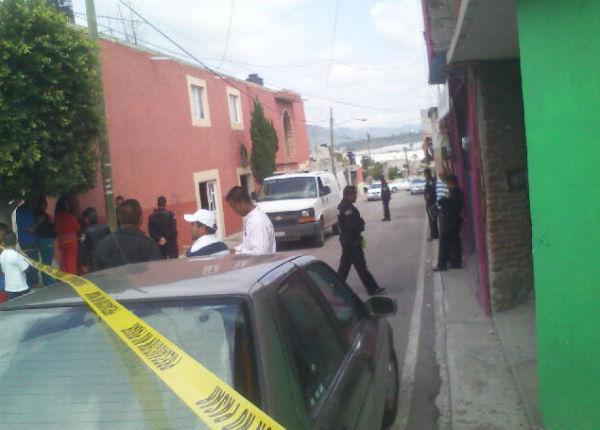 Encuentran muerta a mujer de la tercera edad al interior de su domicilio