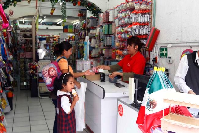 Comercios sin adeudos, con derecho a licencias