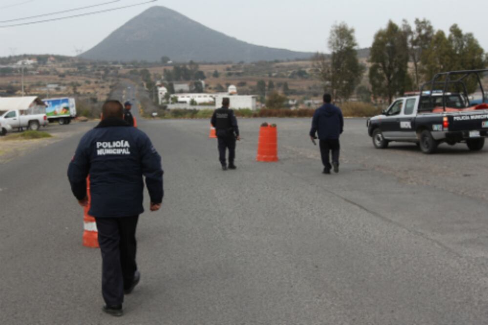 Detienen a robacoches y rescatan dos autos