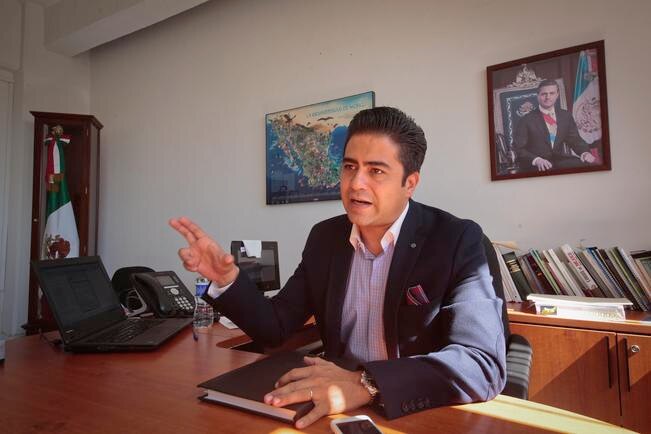 José Luis Peña, delegado en Querétaro de la Profepa, dice que este año no han detectado importaciones ilegales o plagas en árboles de Navidad. (VÍCTOR PICHARDO. EL UNIVERSAL)