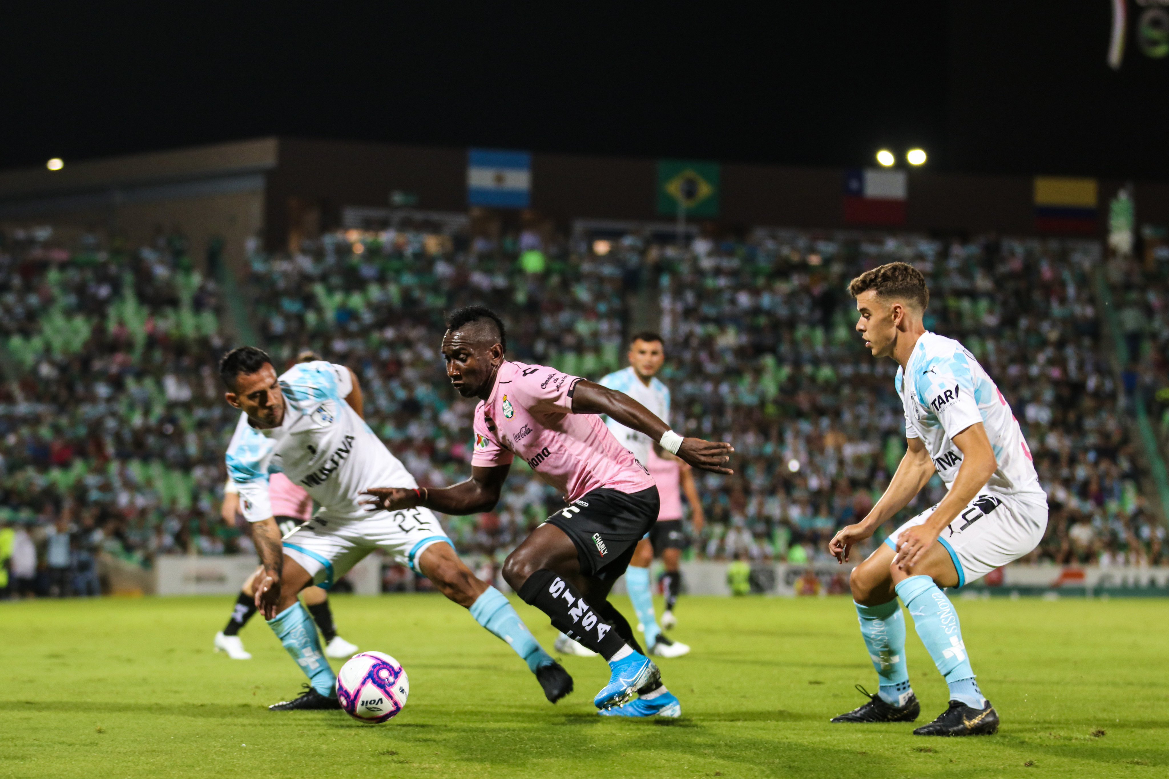 #Avance | Gallos cae ante el líder