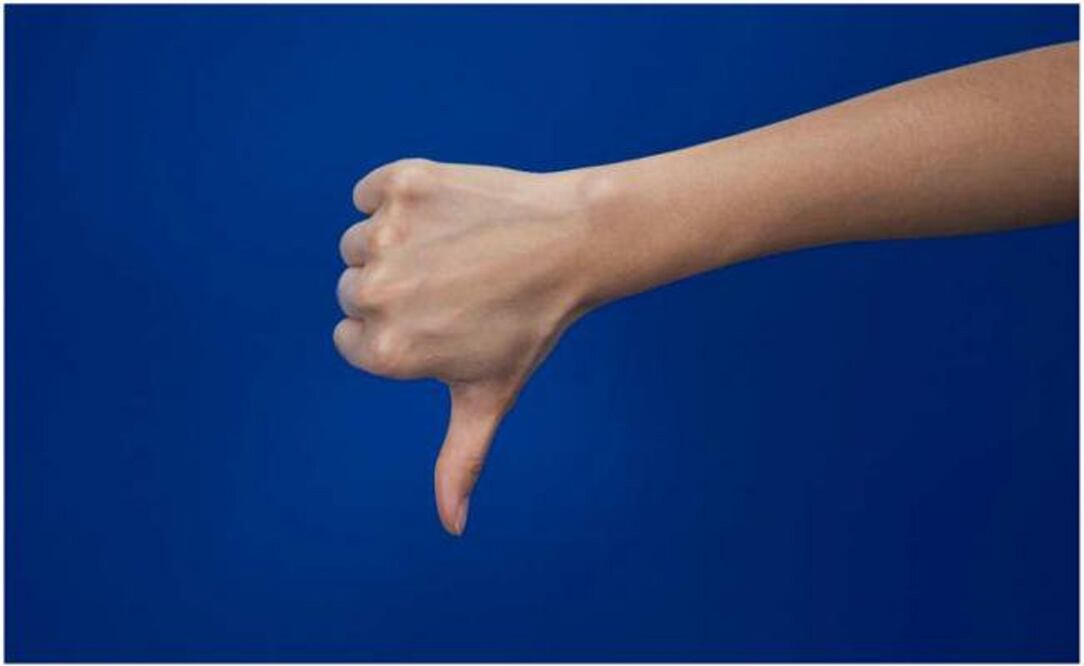 Zuckerberg dijo en un comunicado que el menor tiempo pasado en la red por los usuarios durante el trimestre reflejó los cambios para mostrar menos videos virales