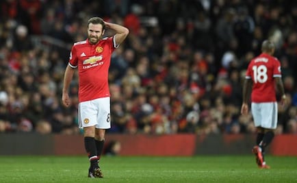 Manchester United deja escapar el subliderato