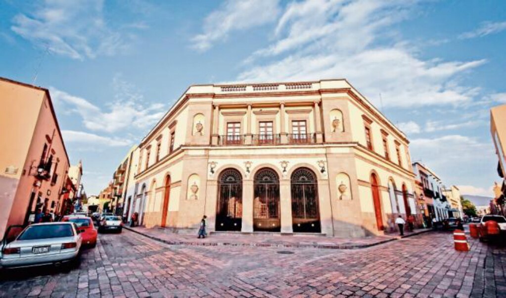 Autoridades se reúnen con comerciantes del centro histórico