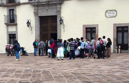 Protestan artesanos ambulantes en Plaza de Armas