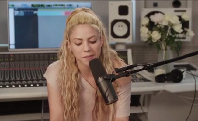 Shakira debuta como locutora de radio