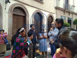 Artesanos regresan al andador 5 de Mayo