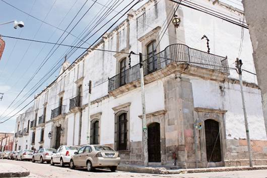 En riesgo, 70 inmuebles 