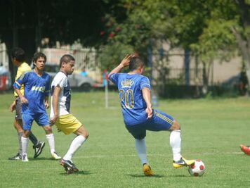 Se cierra la pelea en la Liga Demócrata