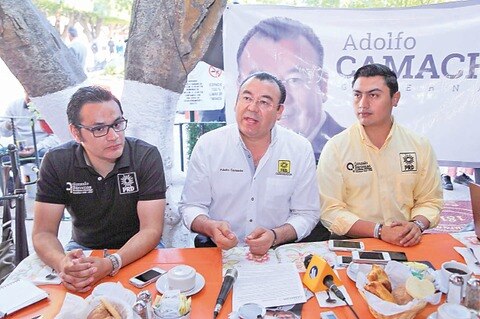 Plantea PRD bajar salarios a burócratas