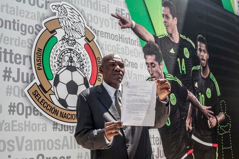 De María desecha caso de racismo en el futbol