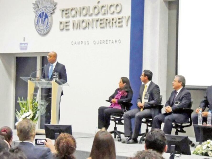 Reitera MAV apoyo a los estudiantes