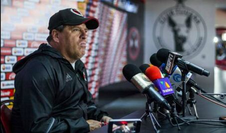 Me parece que el "Tuca" tiene Alzheimer: Herrera