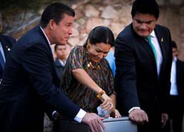 Cierra Cervantino con cápsula del tiempo