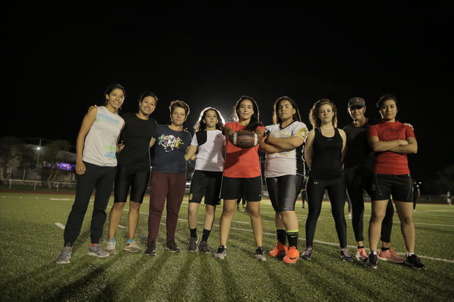 Titanes, luchadoras en la vida y en el campo