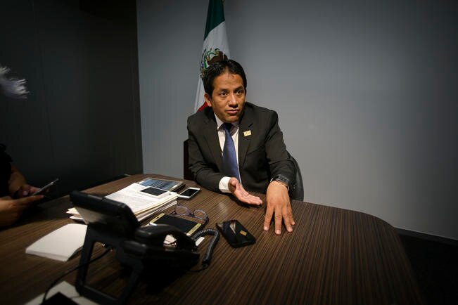 Diputado Eric Salas buscará la reelección