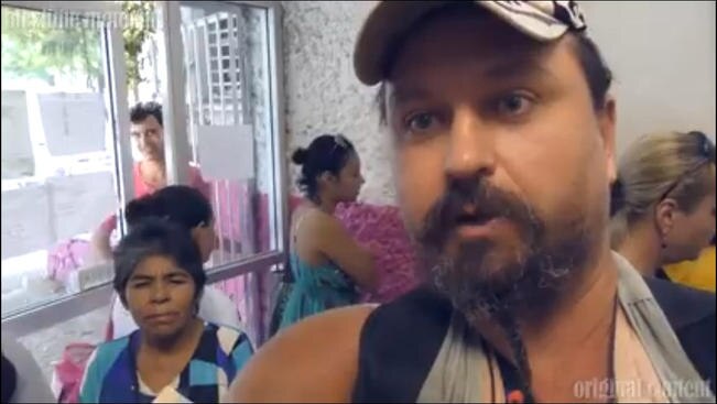 Castigarán a policías que permitieron agresión a ruso