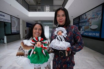 Muñeca otomí promueve la paz