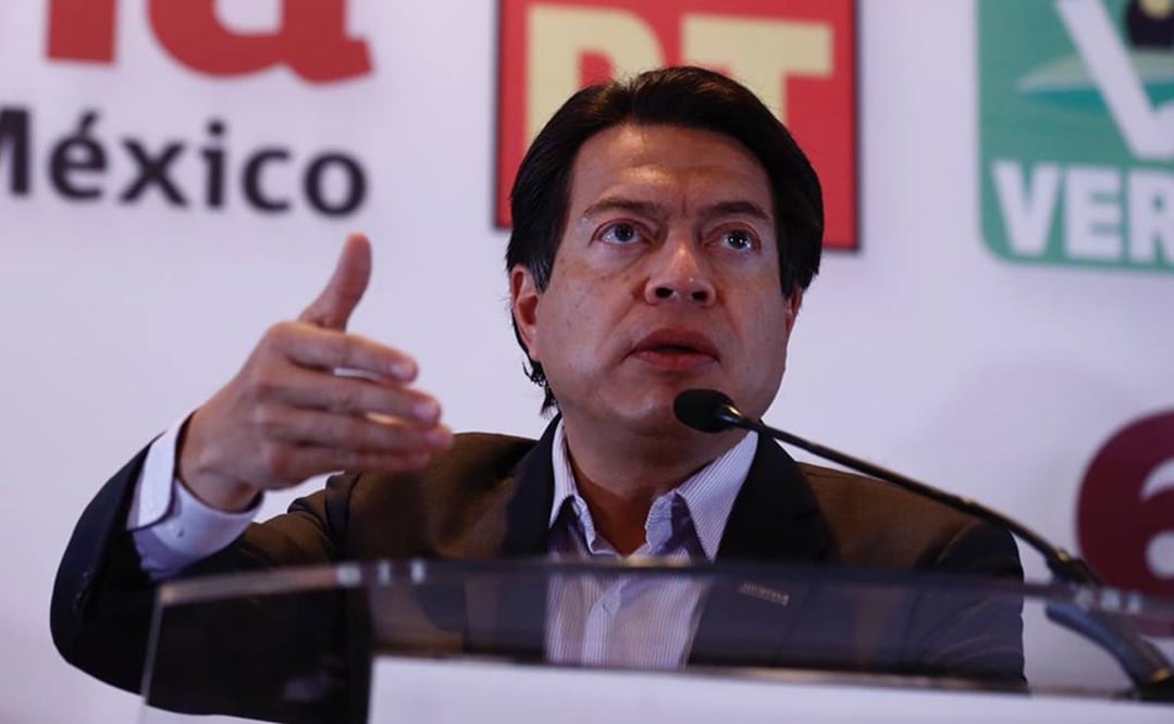 Mario Delgado celebra recorte presupuestal al INE