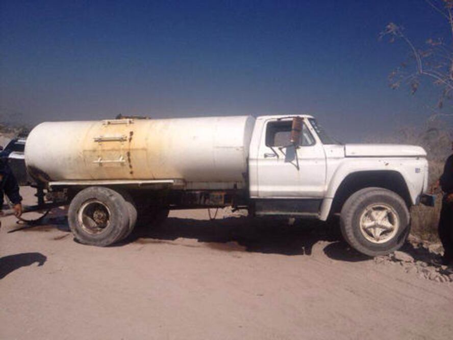 PGR asegura  diésel robado y un predio con la toma ilegal