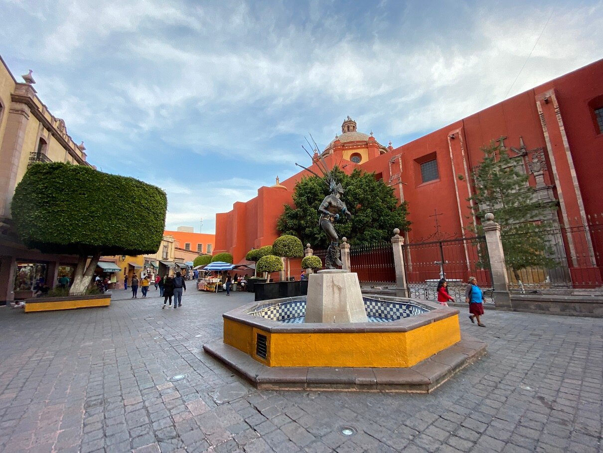 Ausencia de mujeres pega al parar actividades, en Querétaro