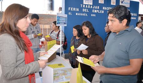 Ofertan 800 vacantes en feria del empleo en El Marqués