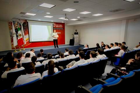 Aprenden de los expertos