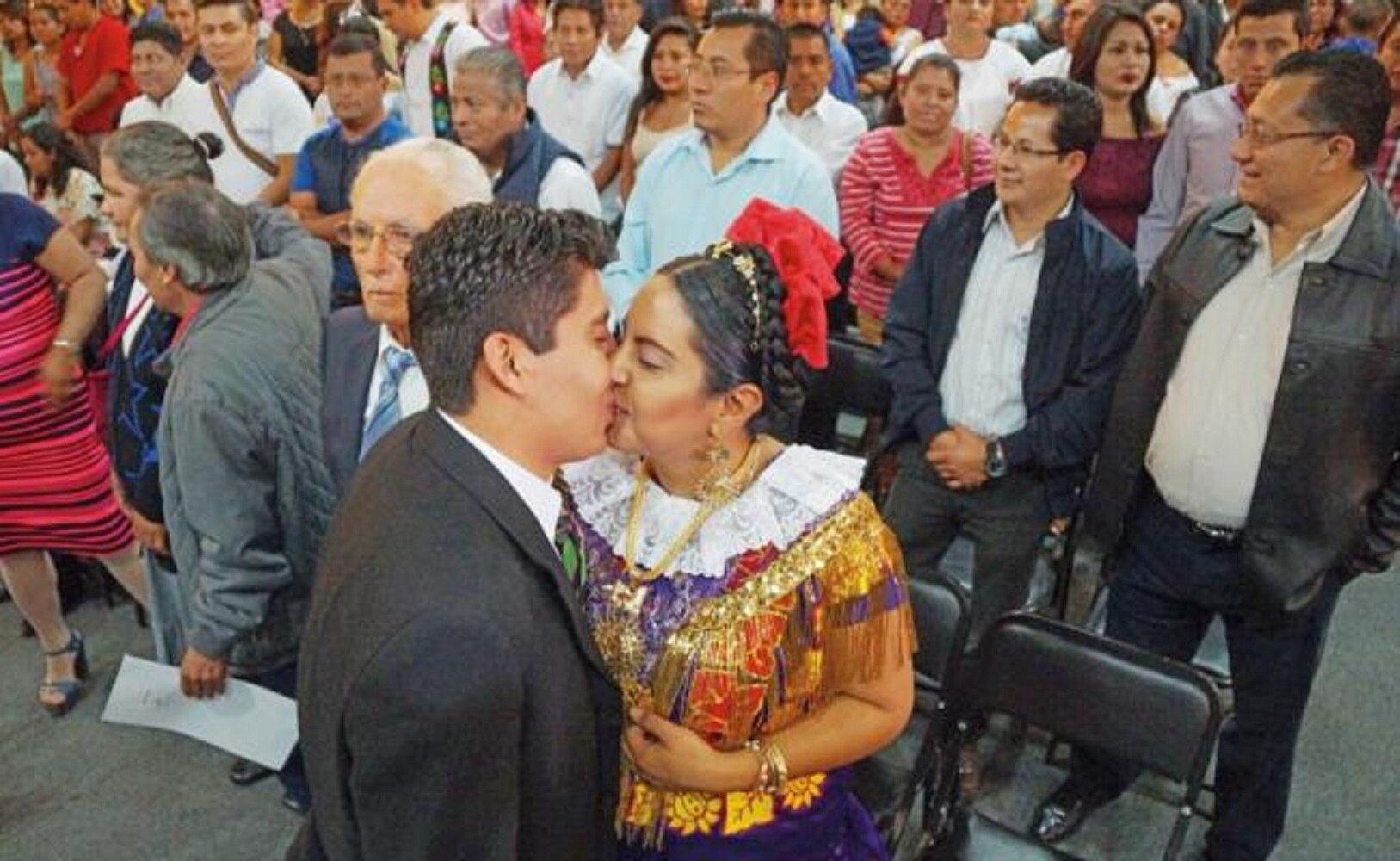 Cupido hace de las suyas, más de 5 mil se dan el "sí" en los estados