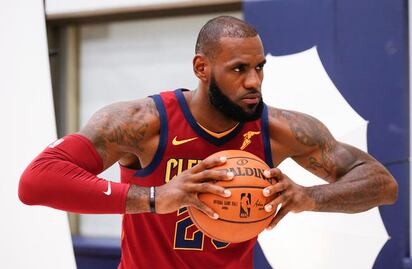 LeBron James carga contra Donald Trump