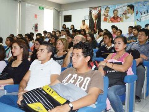 IEQ difunde cultura democrática