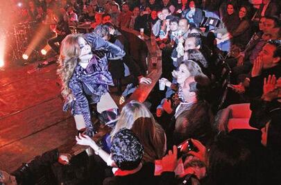 La ciudad se llena de Gloria